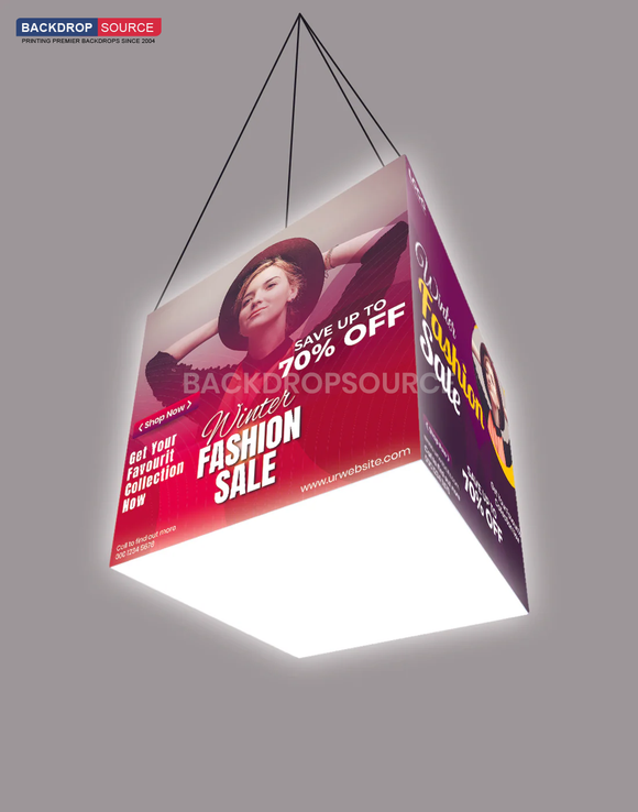 Verlichte kubusvormige hangende banner